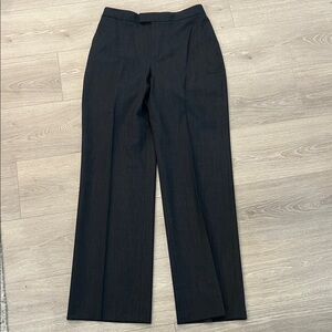 Ellen Tracy Size 2 pleated trousers